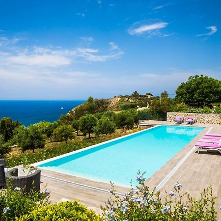 Villa Le Rondini สปาร์เชีย ภายนอก รูปภาพ