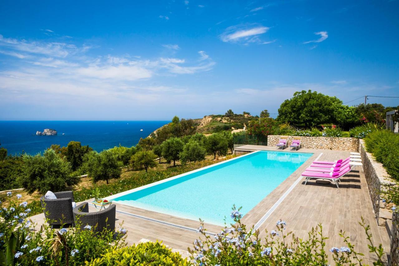 Villa Le Rondini สปาร์เชีย ภายนอก รูปภาพ