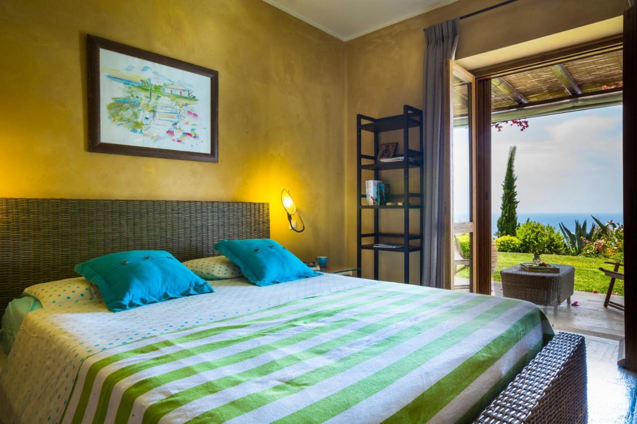 Villa Le Rondini สปาร์เชีย ภายนอก รูปภาพ