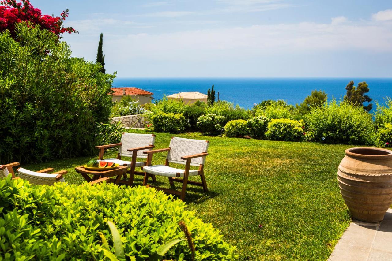 Villa Le Rondini สปาร์เชีย ภายนอก รูปภาพ